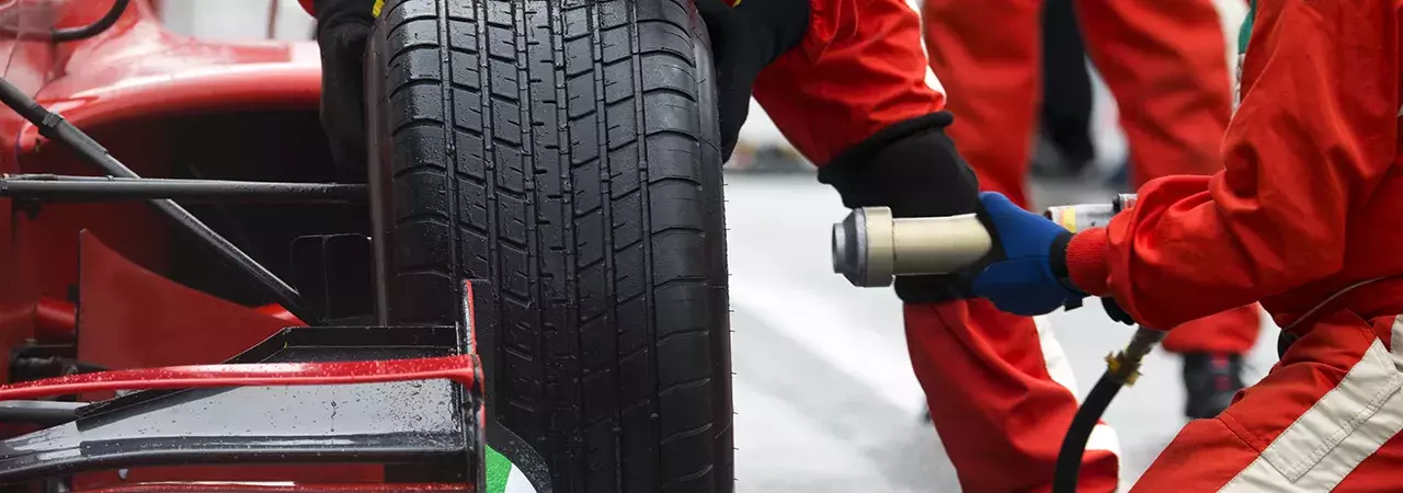 assembly tools formula 1 tyre change perspectives
